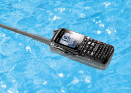 STANDARD HORIZON HX891BT FLOATING